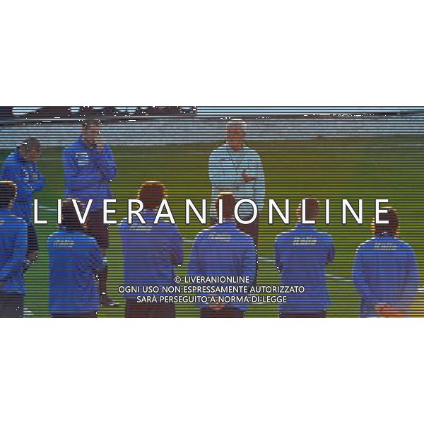 Raduno Nazionale Italiana - Allenamento Coverciano - 17.11.2008 Nella Foto: marcello LIPPI PARLA AL GRUPPO dei giocatori /Ph.Vitez-Ag. Aldo Liverani