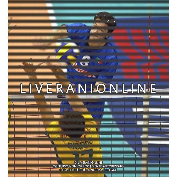 MILANO 08/11/2003 ITALIA - BRASILE PALLAVOLO VOLLEY MASCHILE NELLA FOTO ALBERTO CISOLLA* PHOTO DANIELE LA MONACA/AGENZIA ALDO LIVERANI