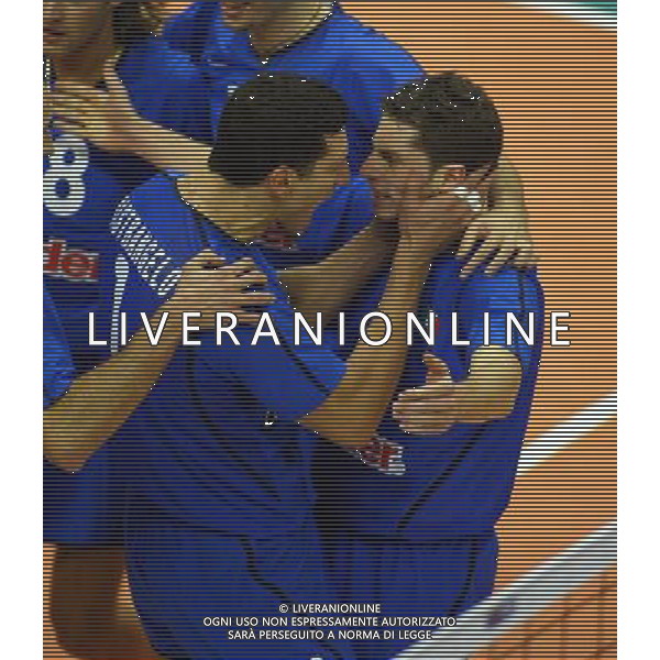 MILANO 08/11/2003 ITALIA - BRASILE PALLAVOLO VOLLEY MASCHILE NELLA FOTO MASTRANGELO E VALERIO VERMIGLIO ESULTANTI* PHOTO DANIELE LA MONACA/AGENZIA ALDO LIVERANI