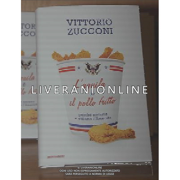 VITTORIO ZUCCONI ALLA PRESENTAZIONE DEL SUO LIBRO: \' L\'AQUILA E IL POLLO FRITTO: PERCHE\' AMIAMO E ODIAMO L\'AMERICA\' LA FELTRINELLI - MILANO © ANTONIO SORANO - AG. ALDO LIVERANI SAS