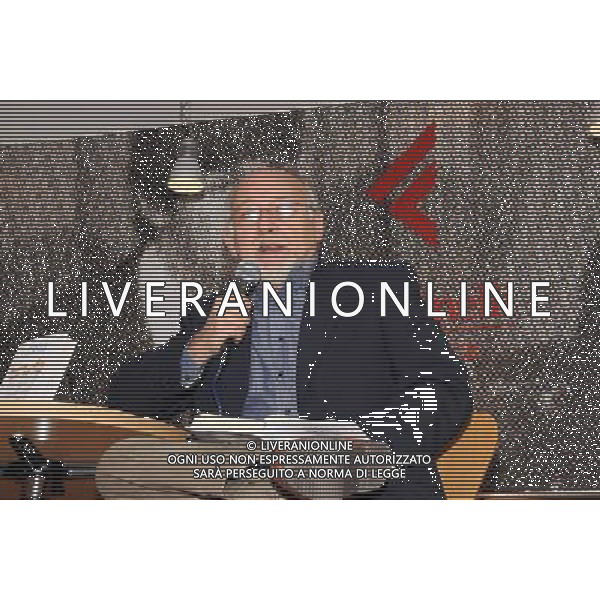 VITTORIO ZUCCONI ALLA PRESENTAZIONE DEL SUO LIBRO: \' L\'AQUILA E IL POLLO FRITTO: PERCHE\' AMIAMO E ODIAMO L\'AMERICA\' LA FELTRINELLI - MILANO © ANTONIO SORANO - AG. ALDO LIVERANI SAS