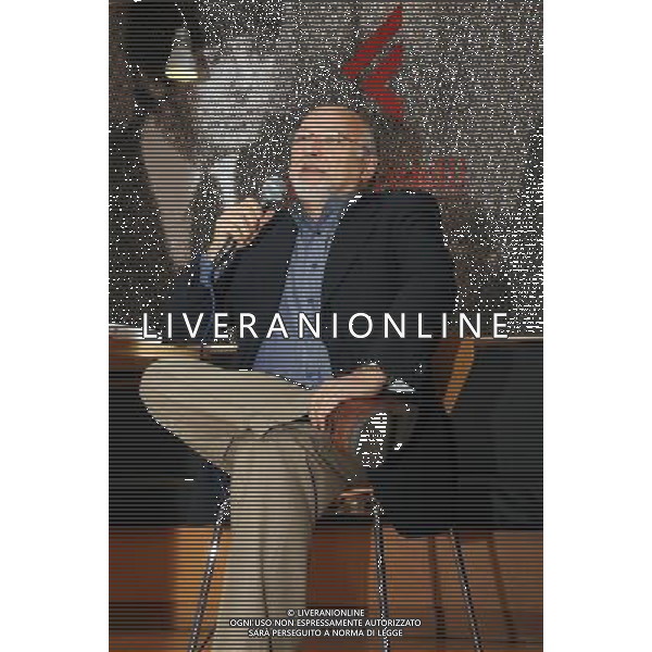 VITTORIO ZUCCONI ALLA PRESENTAZIONE DEL SUO LIBRO: \' L\'AQUILA E IL POLLO FRITTO: PERCHE\' AMIAMO E ODIAMO L\'AMERICA\' LA FELTRINELLI - MILANO © ANTONIO SORANO - AG. ALDO LIVERANI SAS