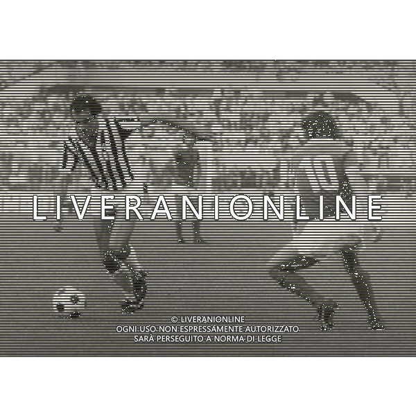ARCHIVIO Antonello Cuccureddu (Alghero, 4 ottobre 1949)  un ex calciatore e allenatore di calcio italiano Calciatore Inizia la sua carriera calcistica con la squadra della sua cittˆ, poi l\'interessamento nella stagione 1966-1967 della Torres che lo compra, per due milioni di lire, come centrocampista. Nella stagione 1967-1968, passa al Brescia in serie B, senza segnare. Ma il grande lancio nel calcio che \'conta\' arriva nel 1969, quando la Juventus lo acquista dal Brescia per quattrocentomilioni di lire. Il primo gol con la maglia della Juve, arriva contro il Cagliari. Gioca 12 stagioni con la maglia della Juventus, per poi passare nel campionato 1981-1982 alla Fiorentina dove chiude la carriera in serie A a causa di vari infortuni alla schiena. Nel 1984-85 gioca nel Novara in serie C2. Furono 13 in totale le presenze di Cuccureddu in Nazionale (la prima nel 1975), tutte sotto la gestione Bearzot: in esse sono comprese 5 partite al campionato del mondo 1978 in Argentina, ivi inclusi lÕincontro con i padroni di casa nella prima fase a gironi vinto per 1-0 e la finale per il terzo posto contro il Brasile, perso 1-2. LÕultimo incontro di Cuccureddu in Nazionale risale al settembre 1978 contro la Spagna. NELLA FOTO: Antonello Cuccureddu PH.ARCHIVIO AGENZIA ALDO LIVERANI SAS
