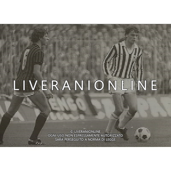 ARCHIVIO Marco Tardelli (Capanne di Careggine, 24 settembre 1954)  un ex calciatore e allenatore di calcio italiano, prima difensore laterale e poi centrocampista di Juventus e Inter e della Nazionale italiana, con cui si laure˜ campione del mondo a Spagna \'82. Cinque volte campione d\'Italia da giocatore, dopo aver allenato anche la Nazionale italiana Under-21 e l\'Inter  stato anche dirigente nella Juventus nell\'annata 2006-2007. Giˆ opinionista sportivo della RAI, dal maggio 2008  diventato vice di Giovanni Trapattoni nel ruolo di commissario tecnico della Nazionale dell\'Irlanda. NELLA FOTO:Marco Tardelli e Franco Baresi PH.ARCHIVIO AGENZIA ALDO LIVERANI SAS
