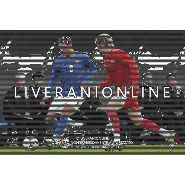 Como 19-11-2008 italia-svizzera U20 0:0 nella foto ettore mendicino e dominik ritter ph marco luzzani/ag aldo liverani s.a.s.