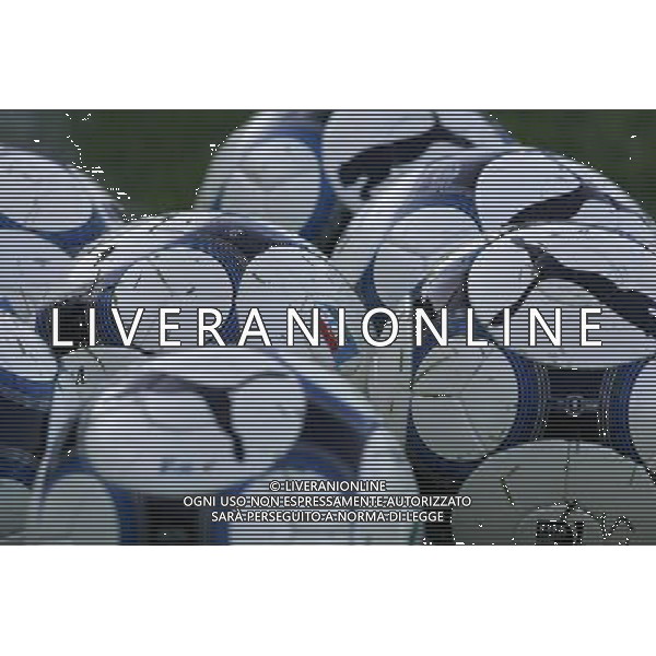 Como 19-11-2008 italia-svizzera U20 0:0 nella foto palloni ph marco luzzani/ag aldo liverani s.a.s.