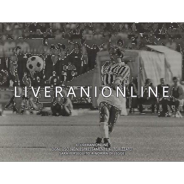 ARCHIVIO Giuseppe Furino (Palermo, 5 luglio 1946)  un ex calciatore italiano, di ruolo centrocampista.Nella societˆ bianconera sarˆ destinato a diventare titolare inamovibile per oltre un decennio, conquistando 8 scudetti (1971-72, 1972-73, 1974-75, 1976-77, 1977-78, 1980-81, 1981-82, 1983-84), 2 Coppe Italia (1978-79, 1982-83), 1 Coppa UEFA (1976-77) e una Coppa delle Coppe (1983-84). NELLA FOTO:Giuseppe Furino PH.ARCHIVIO AGENZIA ALDO LIVERANI SAS