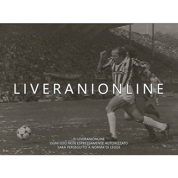 ARCHIVIO Giuseppe Furino (Palermo, 5 luglio 1946)  un ex calciatore italiano, di ruolo centrocampista.Nella societˆ bianconera sarˆ destinato a diventare titolare inamovibile per oltre un decennio, conquistando 8 scudetti (1971-72, 1972-73, 1974-75, 1976-77, 1977-78, 1980-81, 1981-82, 1983-84), 2 Coppe Italia (1978-79, 1982-83), 1 Coppa UEFA (1976-77) e una Coppa delle Coppe (1983-84). NELLA FOTO:Giuseppe Furino PH.ARCHIVIO AGENZIA ALDO LIVERANI SAS