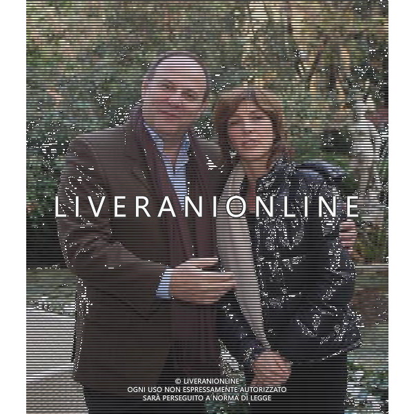 MILANO 21 NOVEMBRE 2008 PHOTOCALL DEL FILM TV \' FINALMENTE UNA FAVOLA\' CON GERRY SCOTTI E MARIA AMELIA MONTI. NELLA FOTO: GERRY SCOTTI E MARIA AMELIA MONTI PH FRANCESCO BONFANTI-AG ALDO LIVERANI
