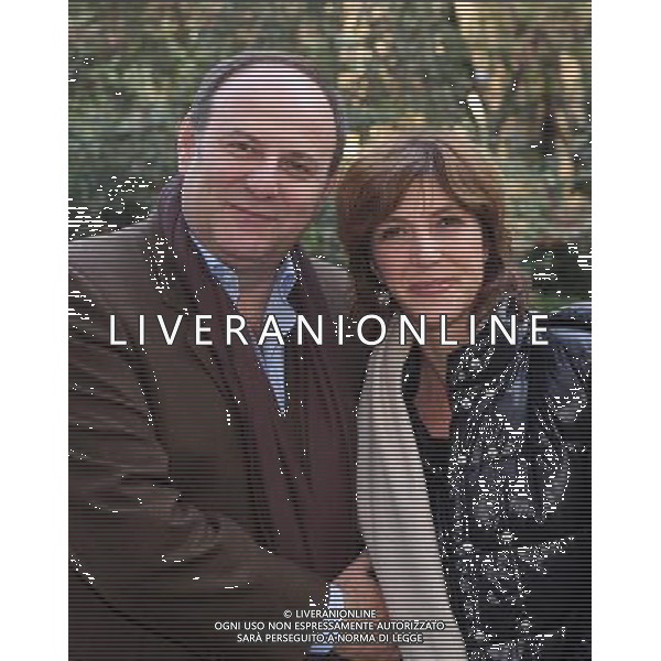 MILANO 21 NOVEMBRE 2008 PHOTOCALL DEL FILM TV \' FINALMENTE UNA FAVOLA\' CON GERRY SCOTTI E MARIA AMELIA MONTI. NELLA FOTO: GERRY SCOTTI E MARIA AMELIA MONTI PH FRANCESCO BONFANTI-AG ALDO LIVERANI
