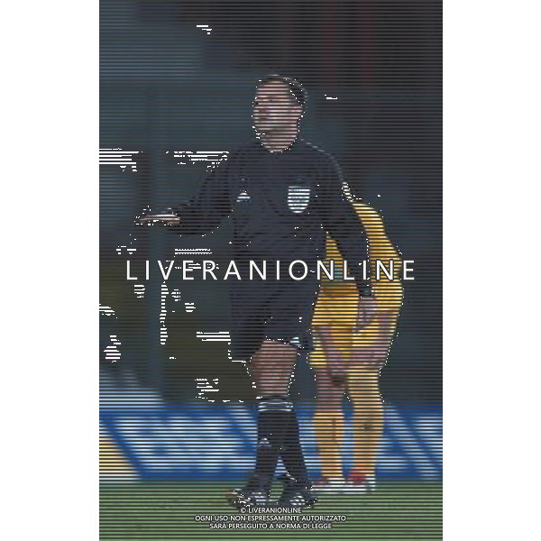 PERUGIA 06/11/2003 2° TURNO COPPA UEFA 2003-2004 GARAANDATA PERUGIA - ARIS SALONICCO NELLA FOTO: L\'ARBITRO FERNANDO CARMONA MENDEZ* FOTO 1905/ROBERTO SETTONCE/ALDO LIVERANI S.A.S.