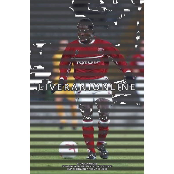 PERUGIA 06/11/2003 2° TURNO COPPA UEFA 2003-2004 GARAANDATA PERUGIA - ARIS SALONICCO NELLA FOTO:CHRISTIAN OBODO IN AZIONE* FOTO 1905/ROBERTO SETTONCE/ALDO LIVERANI S.A.S.