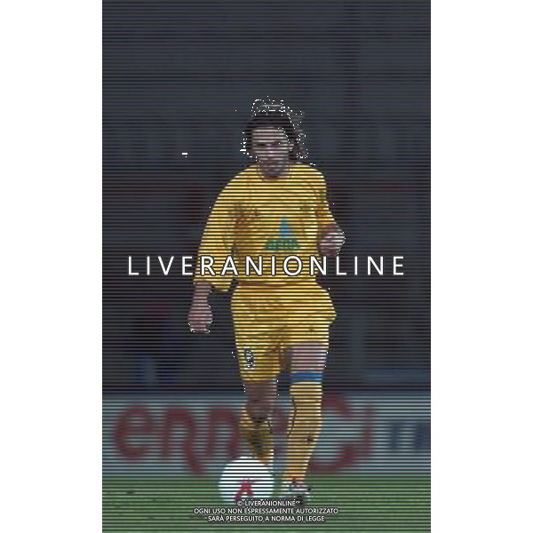 PERUGIA 06/11/2003 2° TURNO COPPA UEFA 2003-2004 GARAANDATA PERUGIA - ARIS SALONICCO NELLA FOTO: IL GRECO DELL\'ARIS PASALLIS IN AZIONE* FOTO 1905/ROBERTO SETTONCE/ALDO LIVERANI S.A.S.