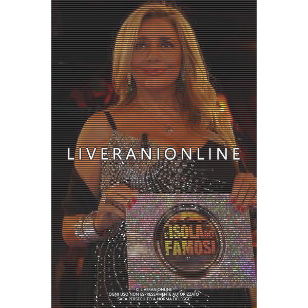 PUNTATA FINALE DELLA TRASMISSIONE TV: \' L\'ISOLA DEI FAMOSI 6\' NELLA FOTO: MARA VENIER © ANTONIO SORANO - AG. ALDO LIVERANI SAS
