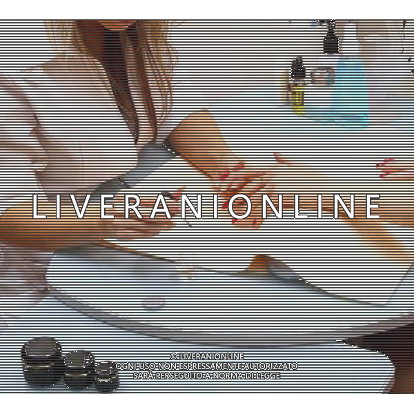 BELLEZZA - BEAUTY - MANICURE - PEDICURE - OCCHI - UNGHIE - MAKE UP - TRUCCO - TRUCCARE - AGENZIA ALDO LIVERANI SAS IFC