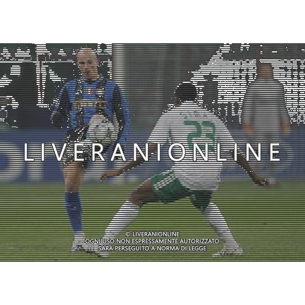 Milano 26-11-2008 champions league 2008/09 inter-panathinaikos 0:1 nella foto esteban cambiasso e simao ph marco luzzani/ag aldo liverani s.a.s.