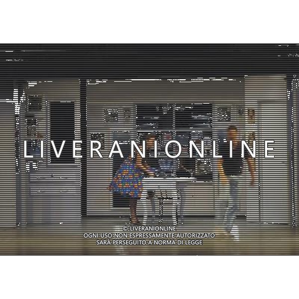 PRIMA TEATRALE DELLO SPETTACOLO: \' POVERI MA BELLI\' AL TEATRO SISTINA DI ROMA NELLA FOTO: BIANCA GUACCERO © MASSIMO BRUNI - AG. ALDO LIVERANI SAS