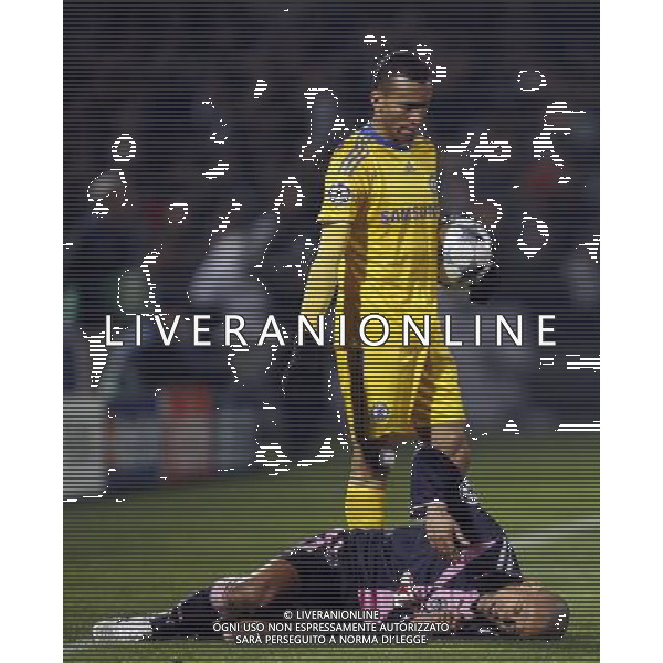 Jose\' Bosingwa of Chelsea and Bordeaux\'s Wendel BORDEAUX VS CHELSEA as match 5 of Group A of the Champions League 2008/9 in BORDEAUX (FRA) on 26/11/2008. Picture By Marcello Pozzetti©IPS Photo Agency/Ag. Aldo Liverani - ITALY ONLY -
