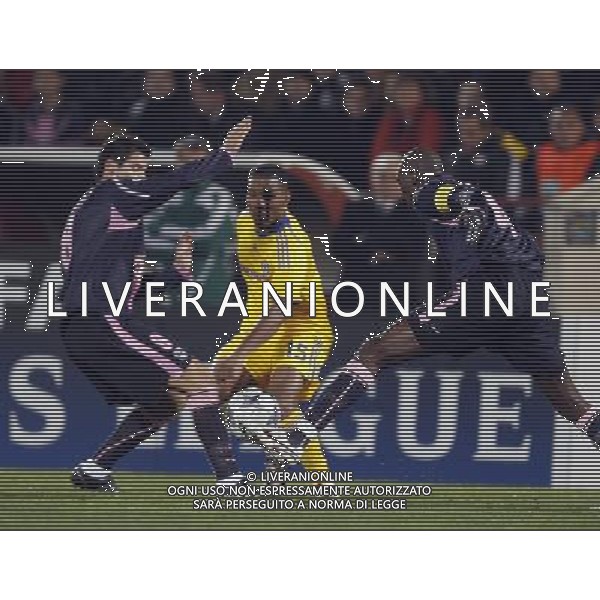 Action picture involving Florent Malouda of Chelsea and Bordeaux\'s Bordeaux\'s Franck Jurietti and Bordeaux\'s Yoann Gourcuff BORDEAUX VS CHELSEA as match 5 of Group A of the Champions League 2008/9 in BORDEAUX (FRA) on 26/11/2008. Picture By Marcello Pozzetti©IPS Photo Agency/Ag. Aldo Liverani - ITALY ONLY -