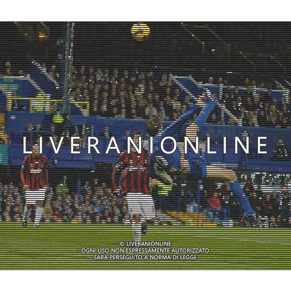 Peter Crouch,Portsmouth tries an overhead kick in front of the AC Milan gol Portsmouth v AC Milan, Uefa Cup, Group E, Fratton Park. Portsmouth. UK. 27/11/2008, photo: Sean Ryan / IPS Photo Agency/Ag. Aldo Liverani - ITALY ONLY - 