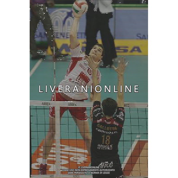 TREVISO 30/11/2008 CAMPIONATO ITALIANO PALLAVOLO SERIE A1TIM 2008/2009 LUBE BANCA MARCHE MACERATA-SISLEY TREVISO NELLA FOTO:IGOR OMRCEN FOTO PAOLA GARBUIO/AG.ALDO LIVERANI