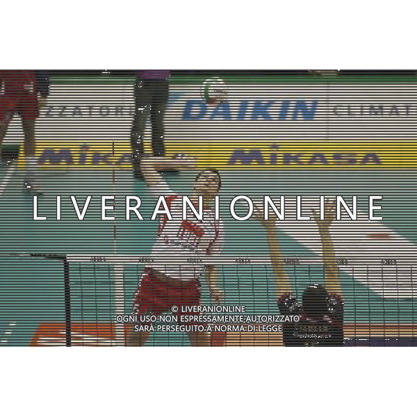 TREVISO 30/11/2008 CAMPIONATO ITALIANO PALLAVOLO SERIE A1TIM 2008/2009 LUBE BANCA MARCHE MACERATA-SISLEY TREVISO NELLA FOTO:IGOR OMRCEN FOTO PAOLA GARBUIO/AG.ALDO LIVERANI