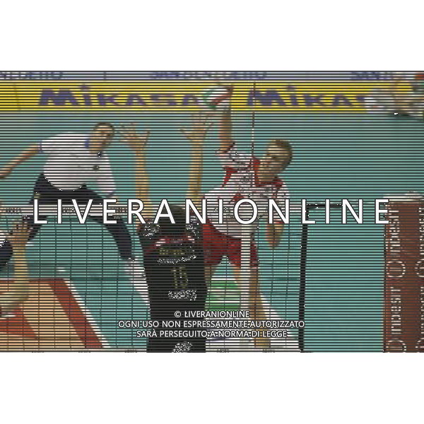 TREVISO 30/11/2008 CAMPIONATO ITALIANO PALLAVOLO SERIE A1TIM 2008/2009 LUBE BANCA MARCHE MACERATA-SISLEY TREVISO NELLA FOTO:JAN WILLEM SNIPPE FOTO PAOLA GARBUIO/AG.ALDO LIVERANI