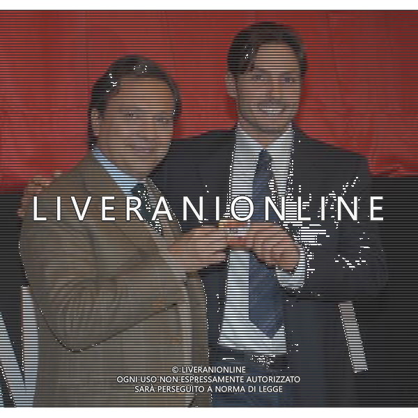 MILANO 4/12/2008 CIRCOLO ARCI VIA BELLEZZA, 16/A PRESENTAZIONE DEL NUOVO PROGRAMMA TELEVISIVO DI PIERO CHIAMBRETTI CHE ANDRA\' IN ONDA SU ITALIA1: -CHIAMBRETTI NIGHT- NELLA FOTO PIERO CHIAMBRETTI E PIER SILVIO BERLUSCONI FOTO ROMANO/AG ALDO LIVERANI