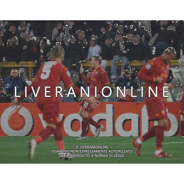 Roma Vs Bordeaux - 09/12/2008 - Stadio Olimpico - Uefa Champions League 2008/2009 - Gruppo A - nella foto: l\'esultanza di Matteo Brighi dopo il gol ph. Corradetti / ag. Aldo Liverani Sas