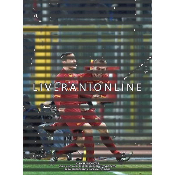 Roma Vs Bordeaux - 09/12/2008 - Stadio Olimpico - Uefa Champions League 2008/2009 - Gruppo A - nella foto: l\'esultanza di Matteo Brighi dopo il gol con Daniele De Rossi ph. Corradetti / ag. Aldo Liverani Sas