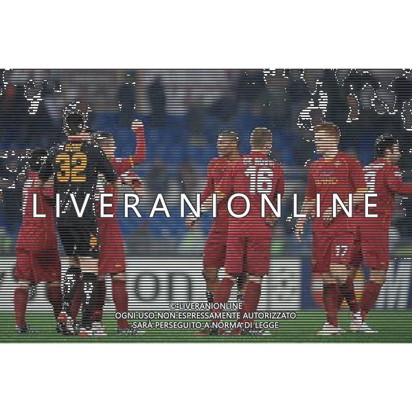 Roma Vs Bordeaux - 09/12/2008 - Stadio Olimpico - Uefa Champions League 2008/2009 - Gruppo A - nella foto: l\'esultanza dei giocatori della Roma a fine gara ph. Corradetti / ag. Aldo Liverani Sas