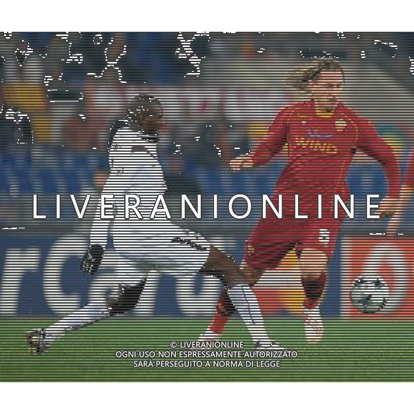 Roma Vs Bordeaux 09/12/2008 - Stadio Olimpico - Uefa Champions League 2008/2009 - Gruppo A - nella foto: Philippe MEXES e Souleymane DIAWARA ph. Corradetti / ag. Aldo Liverani Sas