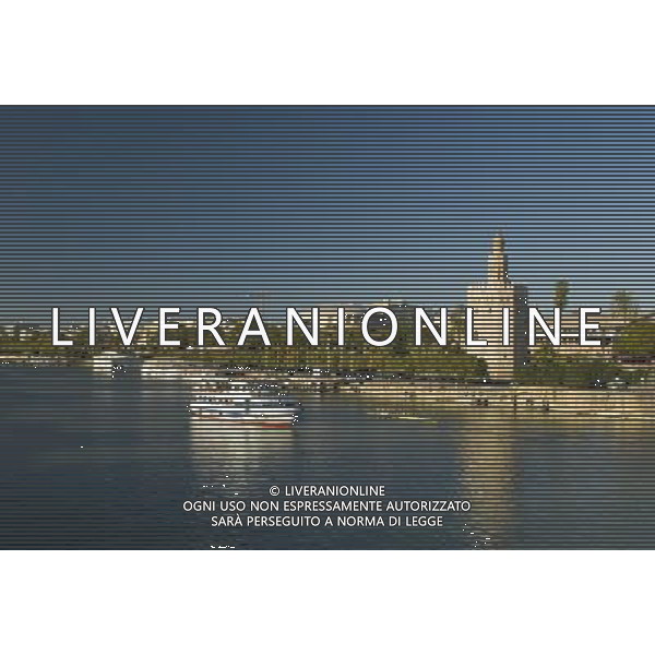VEDUTA DI SIVIGLIA CON LA TORRE DELL\'ORO ED IL FIUME GUADALQUIVIR Beautiful view of Seville AGENZIA ALDO LIVERANI SAS