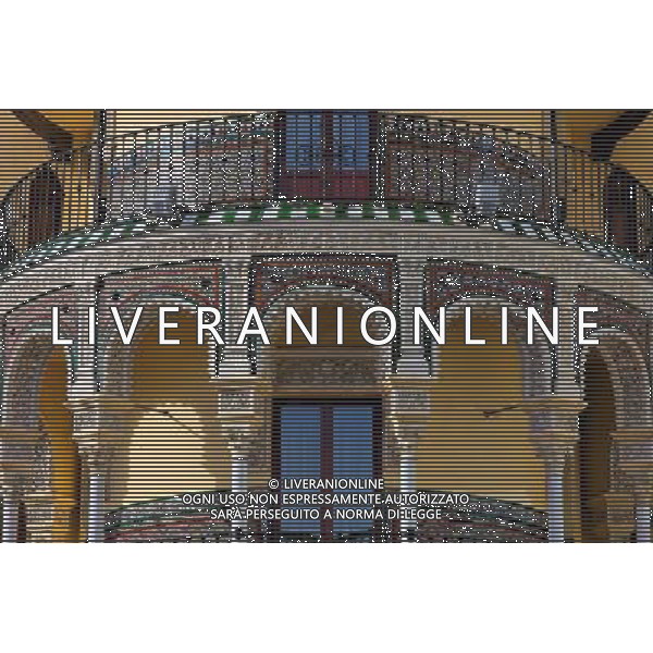 PALAZZI STILE ANDALUSO A SIVIGLIA Andalusian style building in Sevilla, Spain AGENZIA ALDO LIVERANI SAS