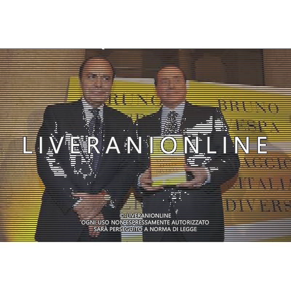 ROMA, 10 DICEMBRE 2008 PRESENTAZIONE LIBRO DI B. VESPA: VIAGGIO IN UNA ITALIA DIVERSA NELLA FOTO: BRUNO VESPA - SILVIO BERLUSCONI AGENZIA ALDO LIVERANI SAS