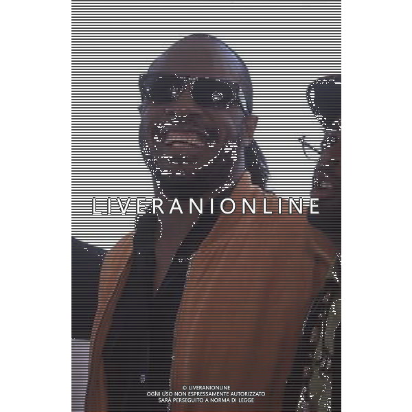 DIAP-RETROSPETTIVA STEVE WONDER CANTANTE NELLA FOTO STEVE WONDER A CANNES NELL\'ANNO 1990 AG ALDO LIVERANI SAS 