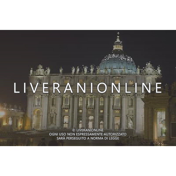 ARCHIVIO ALDO LIVERANI NELLA FOTO PIAZZA SAN PIETRO NOTTURNO VATICANO AG ALDO LIVERANI