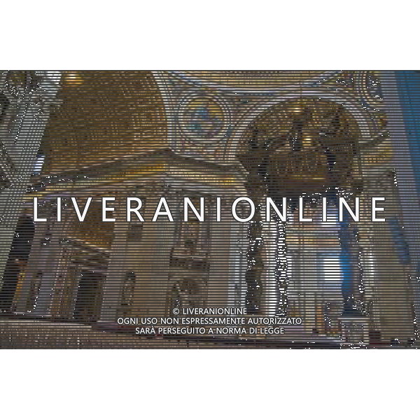 ARCHIVIO ALDO LIVERANI NELLA FOTO INTERNI DELLA BASILICA SAN PIETRO VATICANO AG ALDO LIVERANI