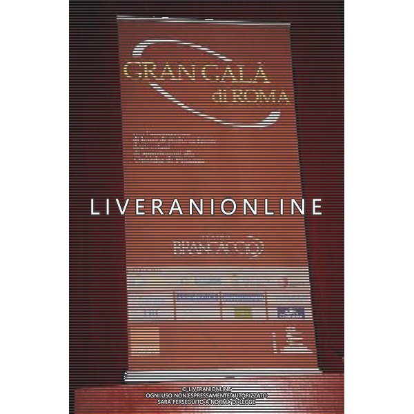 TEATRO BRANCACCIO ROMA 15/12/2008 CONCERTO DELL\'ORCHESTRA SINFONICA ITALIANA NELLA FOTO MANIFESTO DEL GALA\' PH.BRUNI-AG.A.LIVERANI SAS 