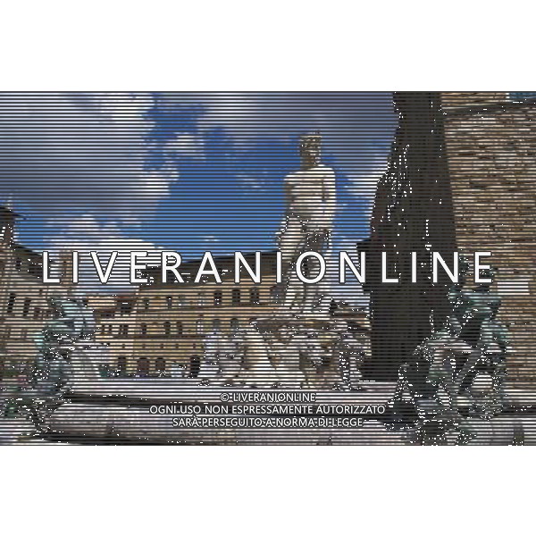 FIRENZE NELLA FOTO FIRENZE FONTANA DEL NETTUNO AG ALDO LIVERANI