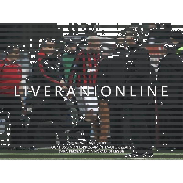 Milano 17-12-2008 coppa UEFA 2008/09 milan-wolfsburg 2:2 nella foto carlo ancelotti e philippe senderos che esce dal campo infortunato ph marco luzzani/ag aldo liverani s.a.s.