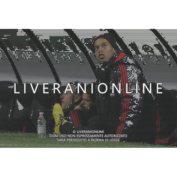 Milano 17-12-2008 coppa UEFA 2008/09 milan-wolfsburg 2:2 nella foto ronaldinho in panchina ph marco luzzani/ag aldo liverani s.a.s.