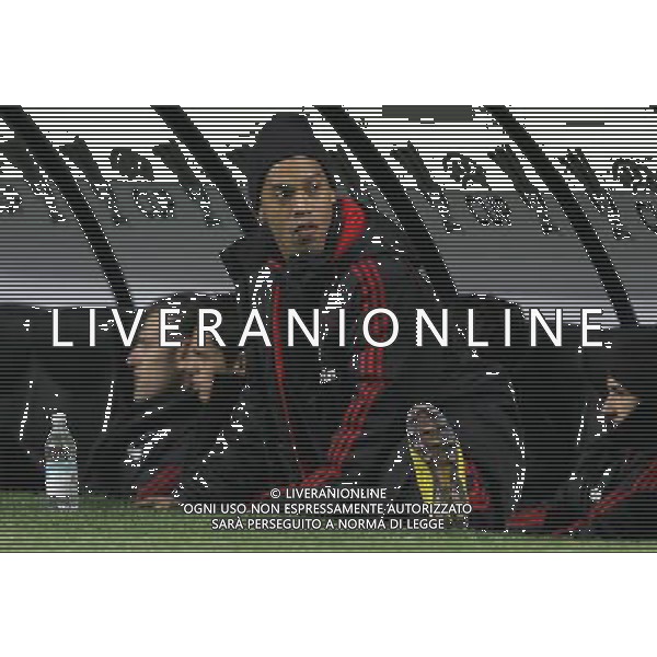 Milano 17-12-2008 coppa UEFA 2008/09 milan-wolfsburg 2:2 nella foto ronaldinho in panchina ph marco luzzani/ag aldo liverani s.a.s.