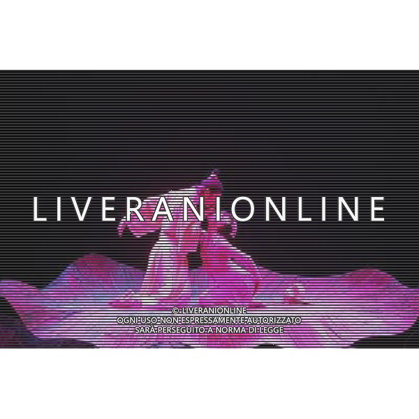 CHENGDU - NOVEMBER 26: Dancers Xu Peng (L) and Hu Qinxin (R) perform during the drama Peony Pavilion in Chengdu of southwest China\'s Sichuan province Wednesday, Nov. 26, 2008. The drama Peony Pavilion, a 16th-century tale of love, death and resurrection written by Tang Xianzu (1550-1616), has served as inspiration for a number of artists from all kind of genres, from Kunqu Opera to drama and ballet. Choreographed by Ying Zhiqi, Lu Ling and Wu Ning, this four-act full-length dance revolves around the love between Du Liniang (played by Hu Qinxin) and Liu Mengmei (played by Xu Peng), a love that extends over three lifetimes.(Photo By Qin Wang/ColorChinaPhoto) - AG. ALDO LIVERANI SAS ITALY ONLY