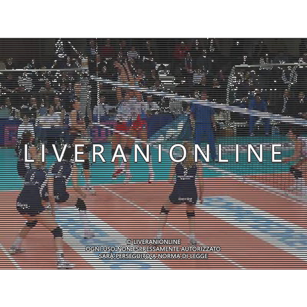 BERGAMO SABATO 22/11/2008 PALANORDA ORE 16-30 64o CAMPIONATO ITALIANO PALLAVOLO FEMMINILE SERIE A1 2008/2009 SETTIMA GIORNATA/GIRONE D\'ANDATA NELLA FOTO: azione di gioco dell\'asystel novara PH.AG.A.LIVERANI SAS