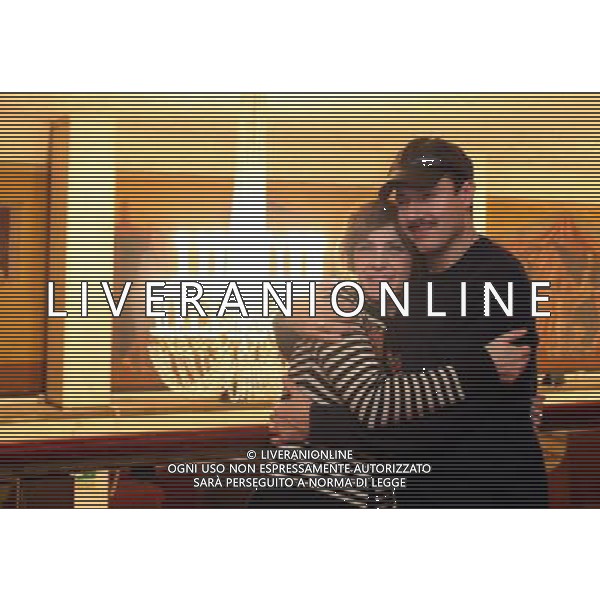 MILANO 7 GENNAIO 2009 CONFERENZA STAMPA DELLO SPETTACOLO TEATRALE \' MICHELINA\'. NELLA FOTO:GIAMPIERO INGRASSIA E MARIA AMELIA MONTI PH FRANCESCO BONFANTI-AG ALDO LIVERANI