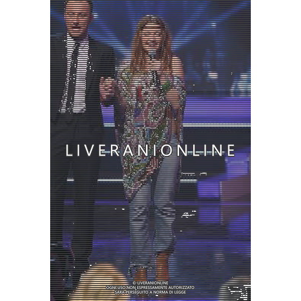PRIMA PUNTATA DI \' X FACTOR\' - 2¡ EDIZIONE NELLA FOTO: FRANCESCO FACCHINETTI - NOEMI ( VERONICA SCOPELLITI) © ANTONIO SORANO - AG. ALDO LIVERANI SAS