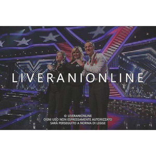 PRIMA PUNTATA DI \' X FACTOR\' - 2Á EDIZIONE NELLA FOTO: MARA MAIONCHI - SIMONA VENTURA - FRANCESCO FACCHINETTI © ANTONIO SORANO - AG. ALDO LIVERANI SAS