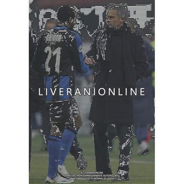 INTER - GENOA COPPA ITALIA TIM CUP 13/01/2009 NELLA FOTO JOSE\' MOURINHO CON OBINNA A FINE GARA FOTO LUZZANI/AG. ALDO LIVERANI