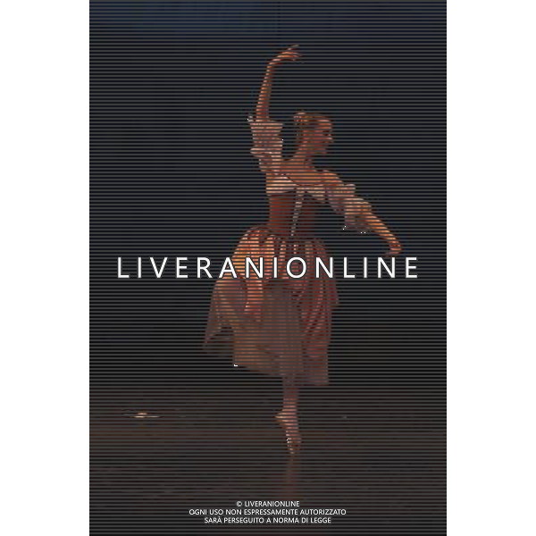 \'Il lago dei cigni\' con il Teatro Nazionale di Opera e Balletto della Moldavia al teatro Arcimboldi di Milano nella foto: ballerina © Antonio Sorano - ag. Aldo Liverani sas